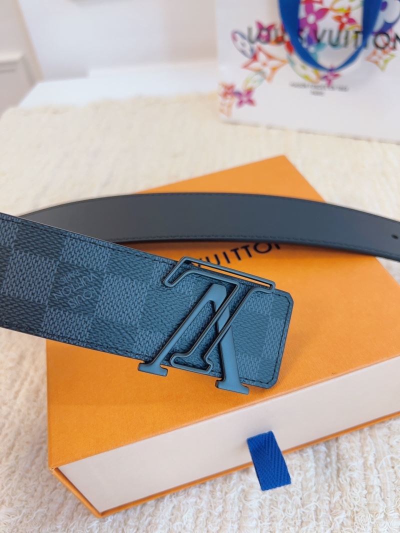 l0vis Vvtt0n belts